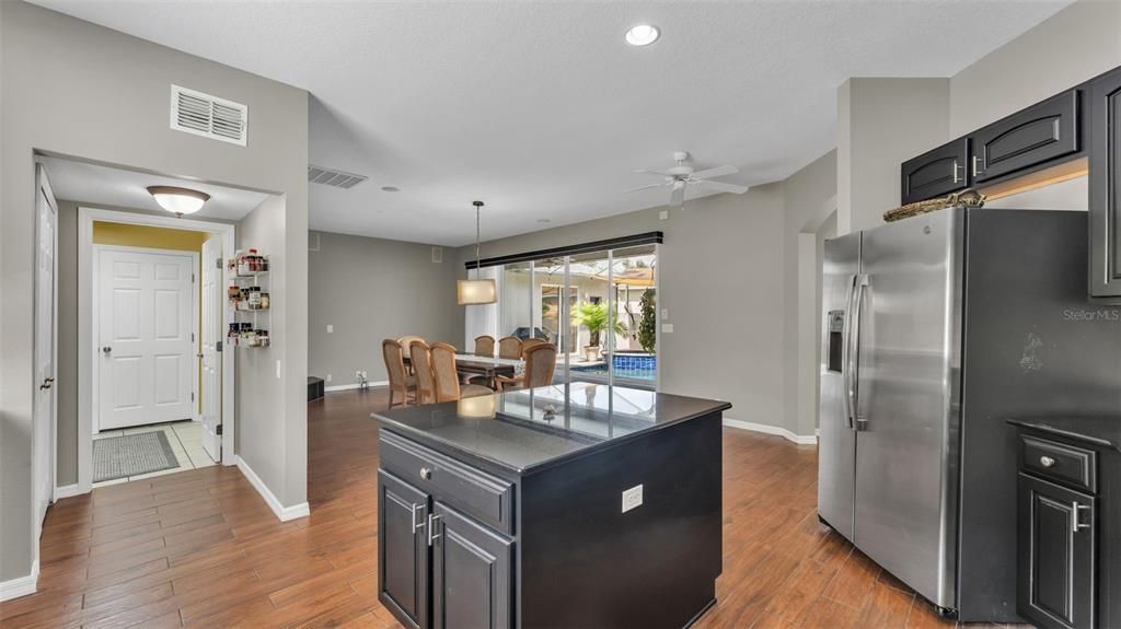 For Sale: $657,000 (5 beds, 4 baths, 3461 Square Feet)