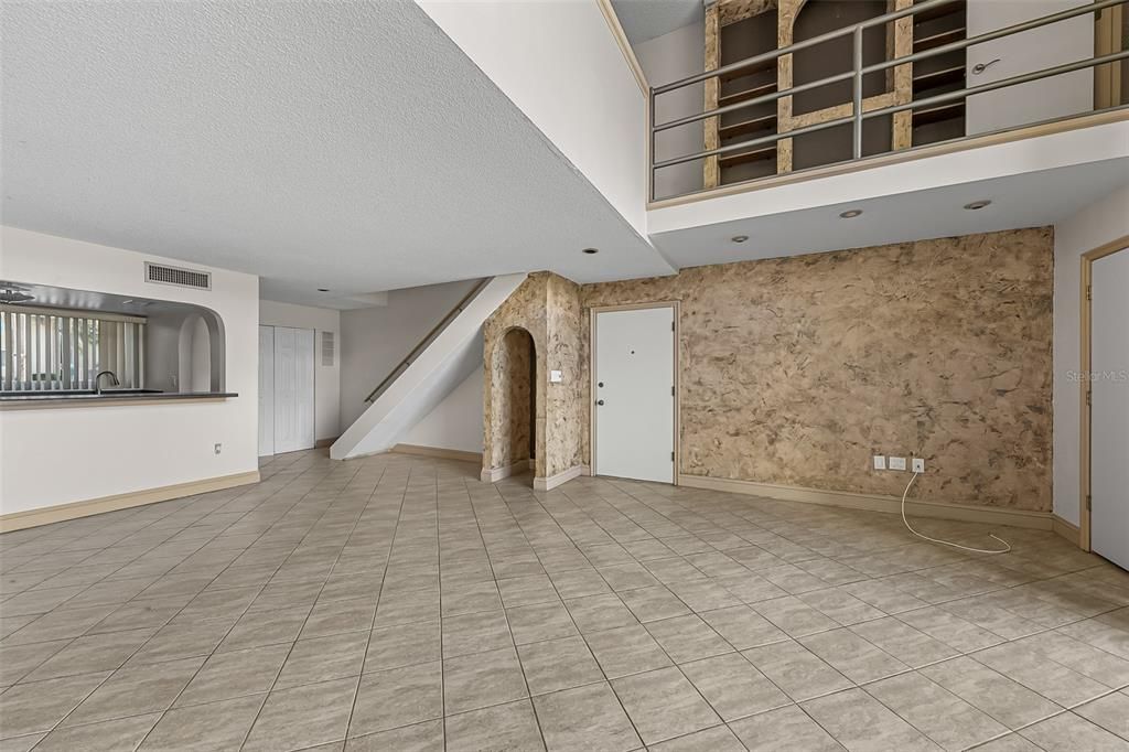 На продажу: $150,000 (1 спален, 1 ванн, 925 Квадратных фут)