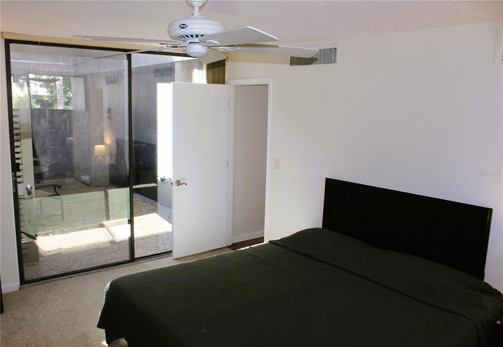 待售: $289,000 (2 贝兹, 2 浴室, 1379 平方英尺)