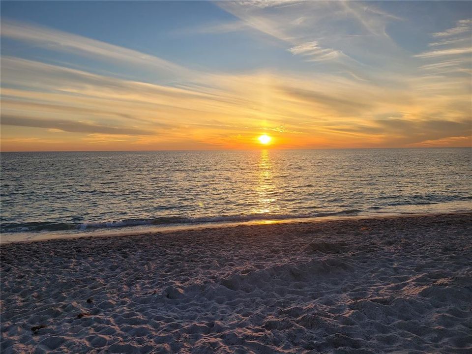 待售: $289,000 (2 贝兹, 2 浴室, 1379 平方英尺)