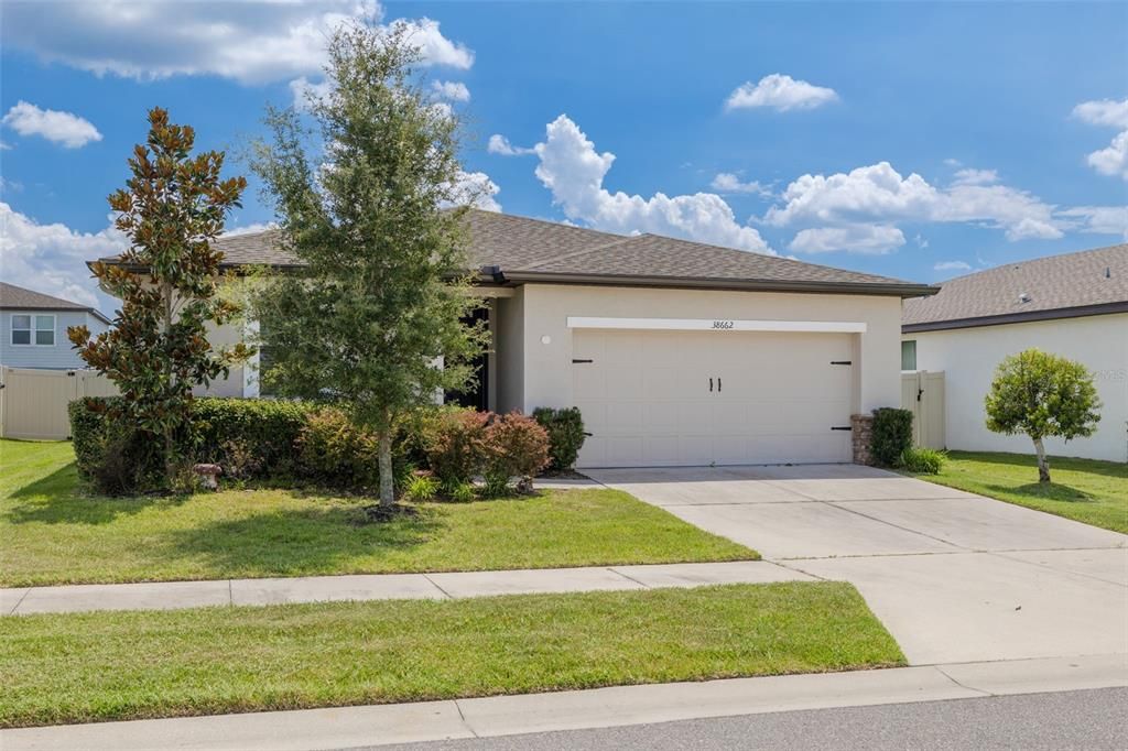 Activo con contrato: $325,000 (3 camas, 2 baños, 1506 Pies cuadrados)