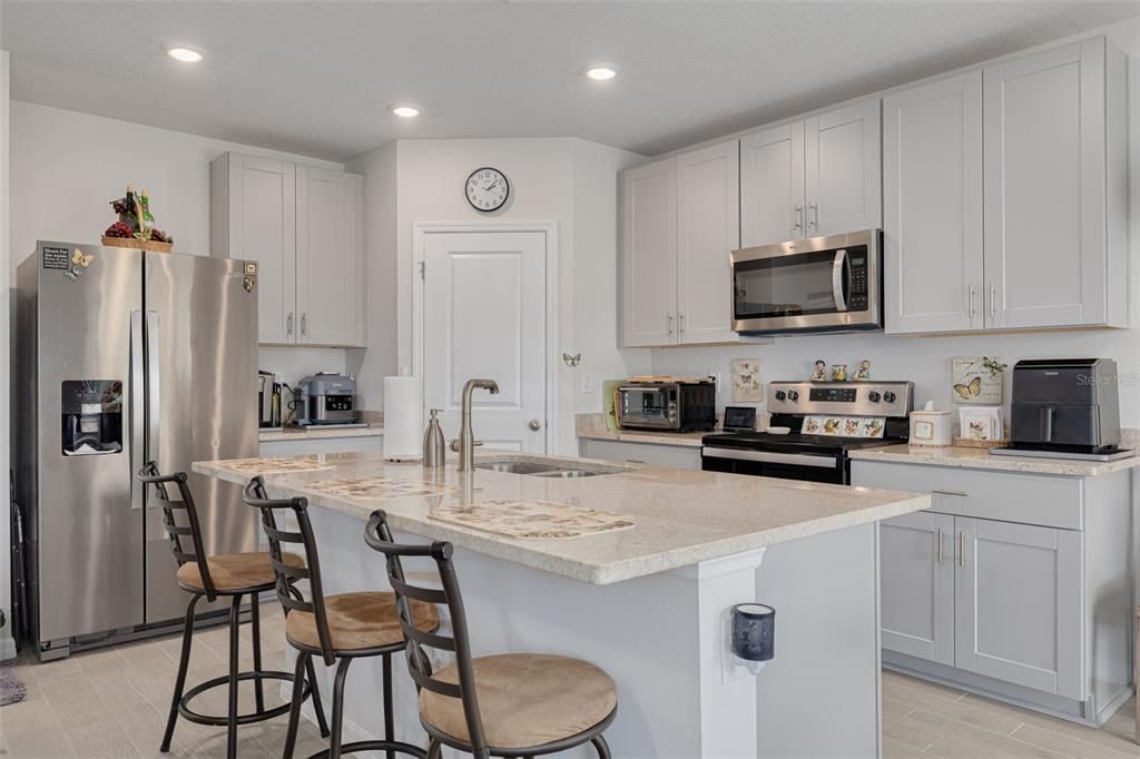 Activo con contrato: $325,000 (3 camas, 2 baños, 1506 Pies cuadrados)