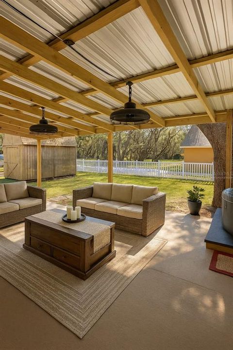 En Venta: $275,000 (4 camas, 2 baños, 1250 Pies cuadrados)