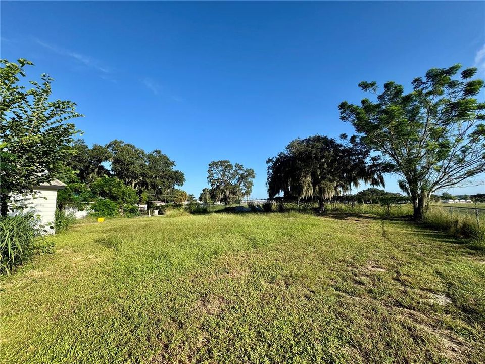 待售: $120,000 (2 贝兹, 1 浴室, 928 平方英尺)