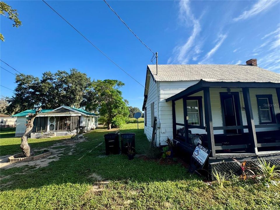 待售: $120,000 (2 贝兹, 1 浴室, 928 平方英尺)