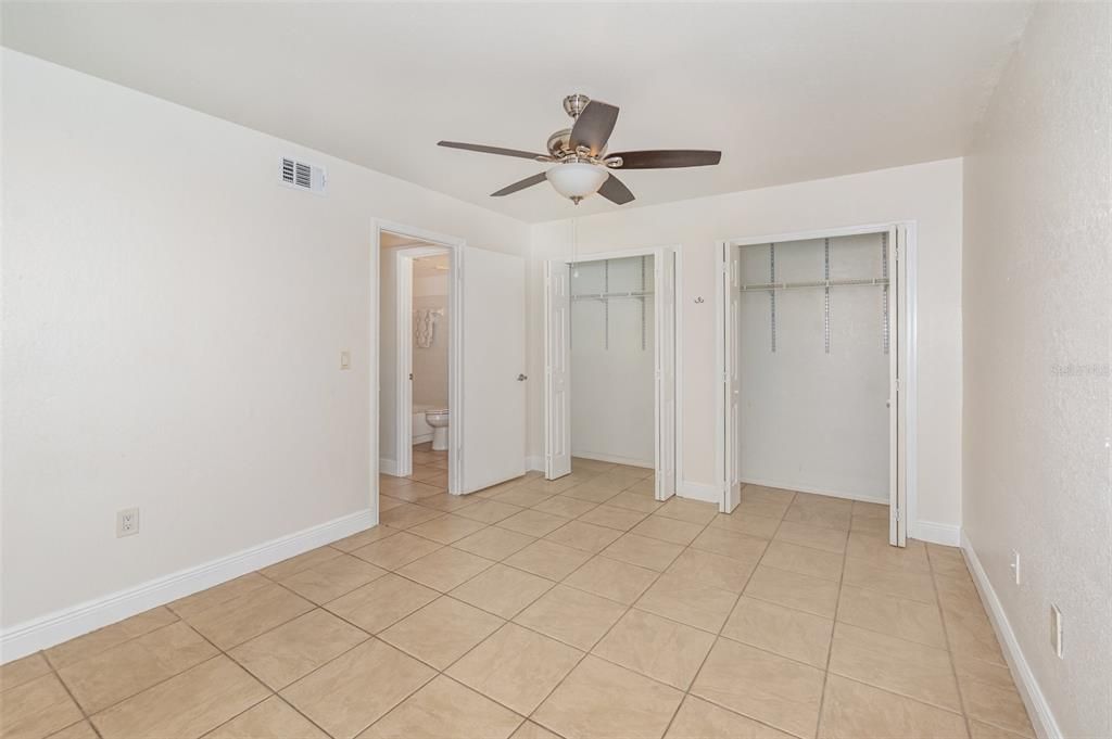 Active With Contract: $199,000 (2 beds, 2 baths, 1120 Square Feet)
