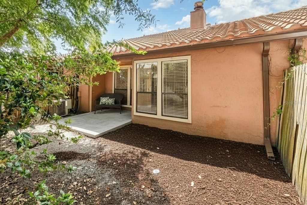 Active With Contract: $199,000 (2 beds, 2 baths, 1120 Square Feet)