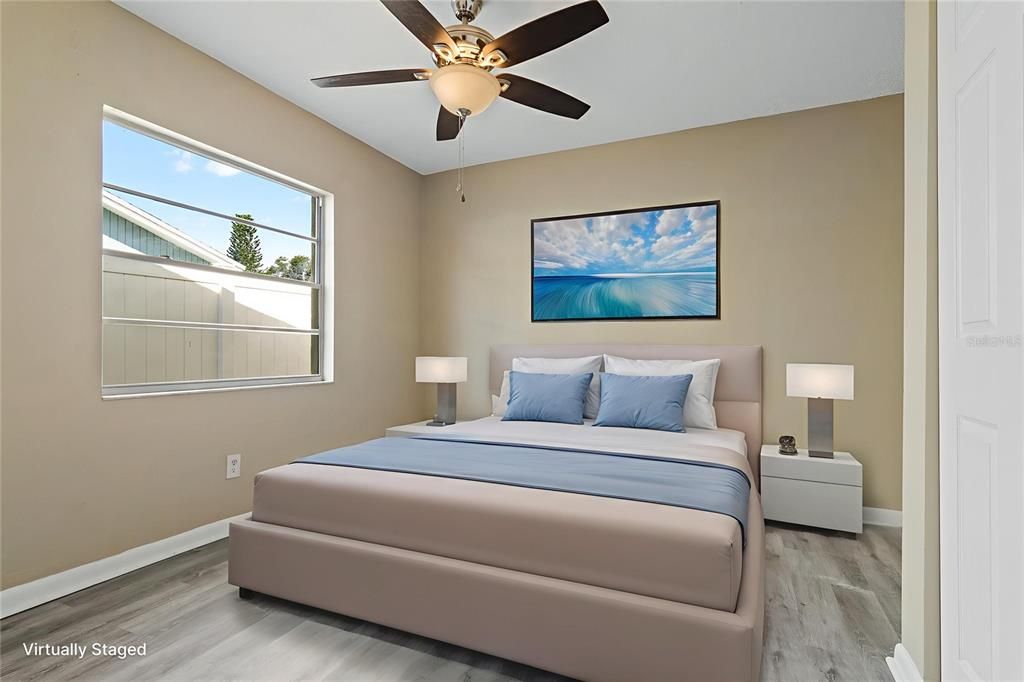 合同活跃: $414,999 (3 贝兹, 2 浴室, 1692 平方英尺)