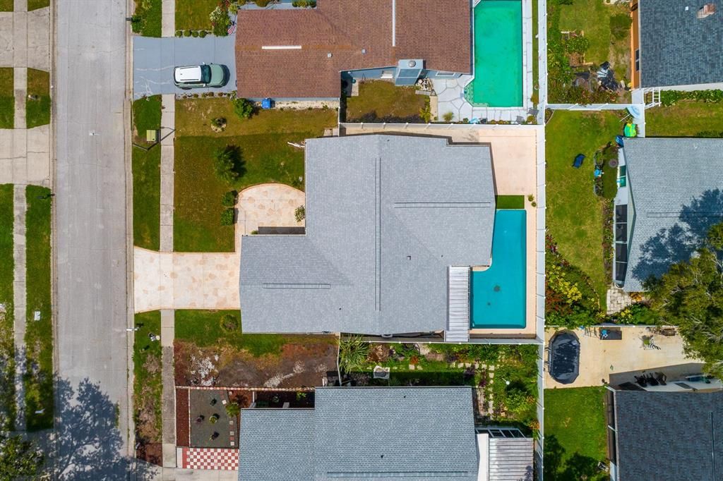 合同活跃: $414,999 (3 贝兹, 2 浴室, 1692 平方英尺)