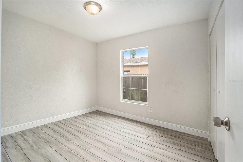 Activo con contrato: $380,000 (3 camas, 2 baños, 1117 Pies cuadrados)