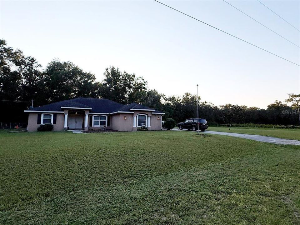 待售: $399,000 (4 贝兹, 2 浴室, 1642 平方英尺)