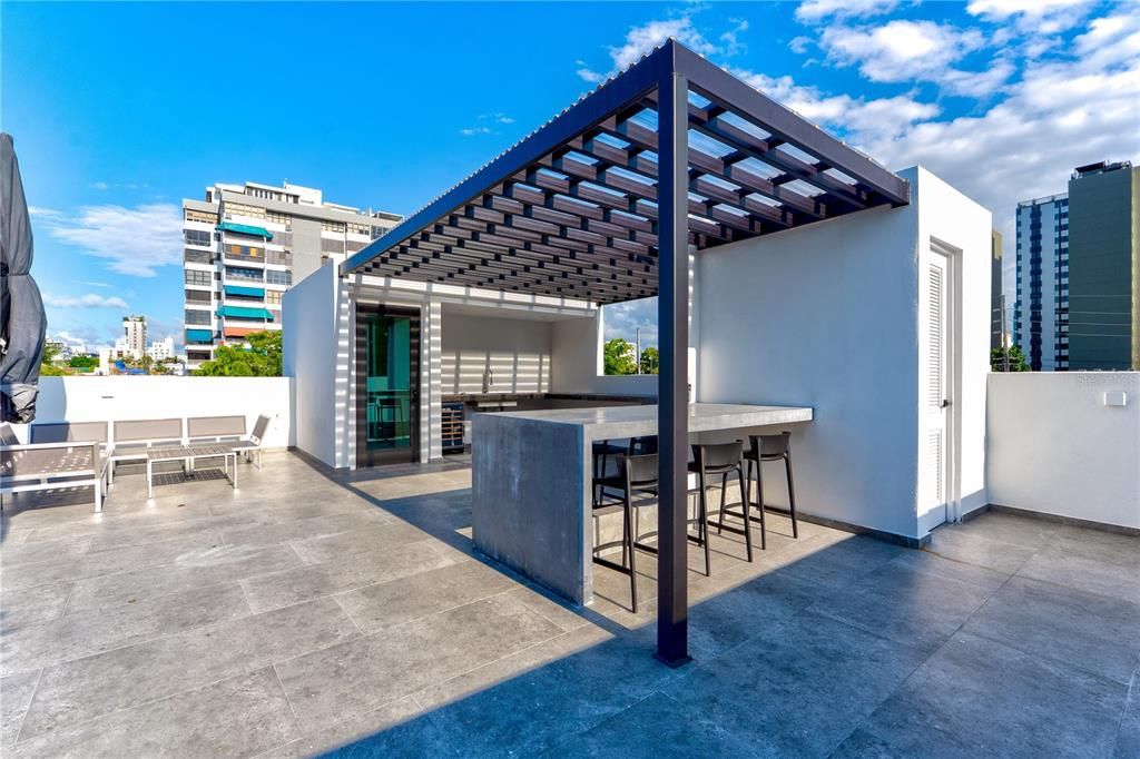 En Venta: $3,690,000 (4 camas, 6 baños, 4665 Pies cuadrados)