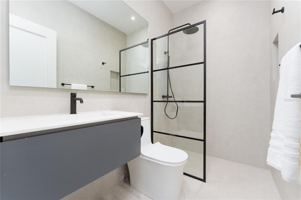 En Venta: $3,690,000 (4 camas, 6 baños, 4665 Pies cuadrados)