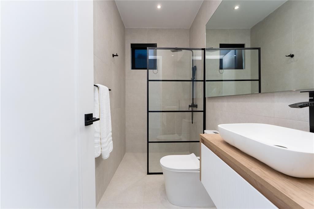 En Venta: $3,690,000 (4 camas, 6 baños, 4665 Pies cuadrados)