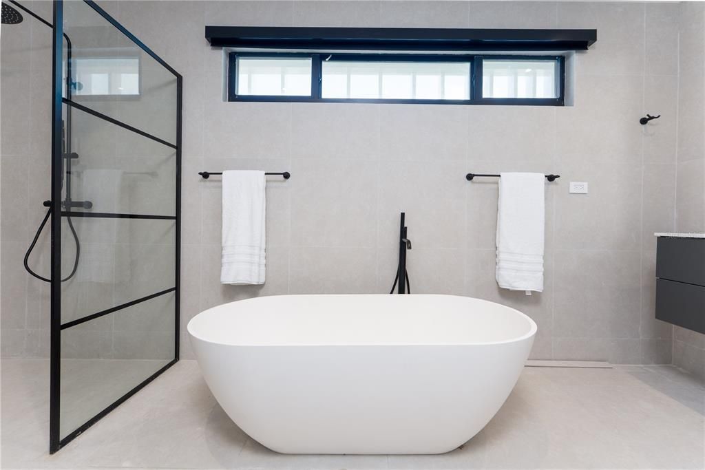 En Venta: $3,690,000 (4 camas, 6 baños, 4665 Pies cuadrados)