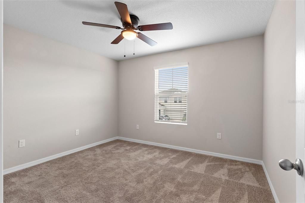 For Rent: $3,200 (5 beds, 3 baths, 2909 Square Feet)