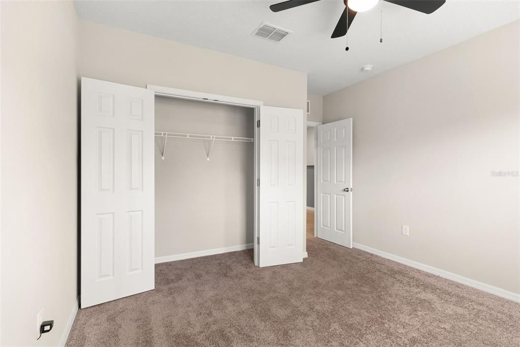 For Rent: $3,200 (5 beds, 3 baths, 2909 Square Feet)