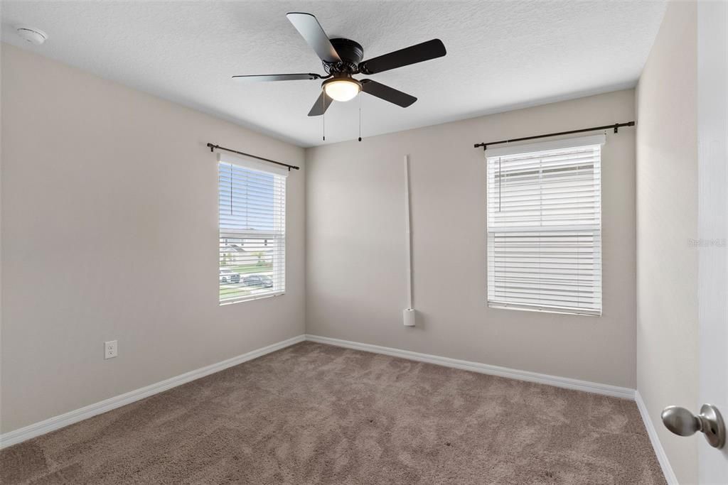 For Rent: $3,200 (5 beds, 3 baths, 2909 Square Feet)