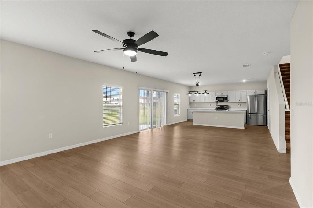 For Rent: $3,200 (5 beds, 3 baths, 2909 Square Feet)