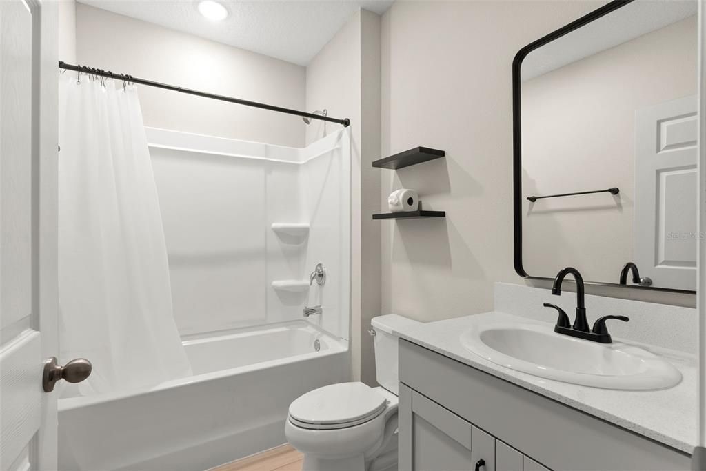 For Rent: $3,200 (5 beds, 3 baths, 2909 Square Feet)