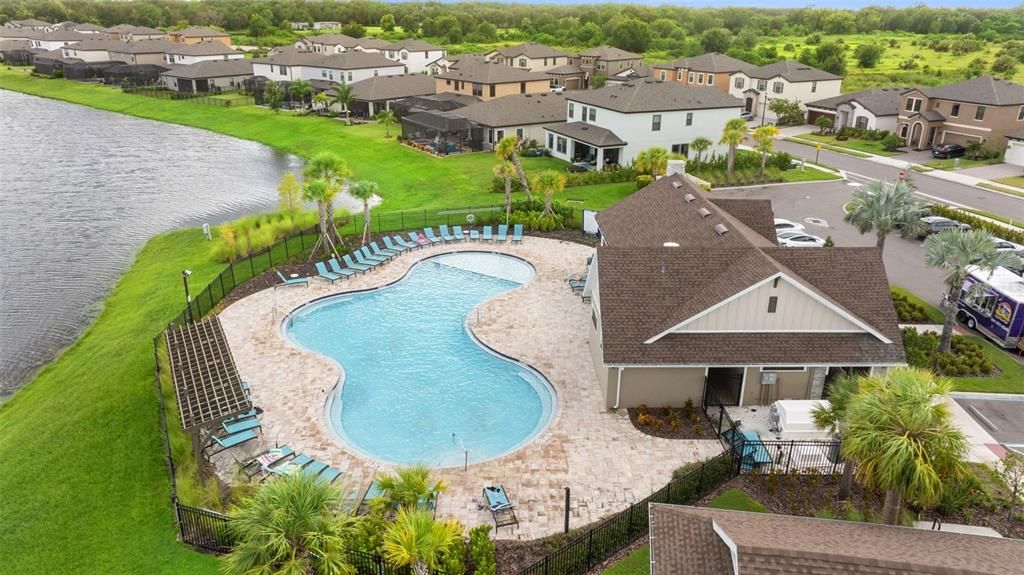 For Rent: $3,200 (5 beds, 3 baths, 2909 Square Feet)