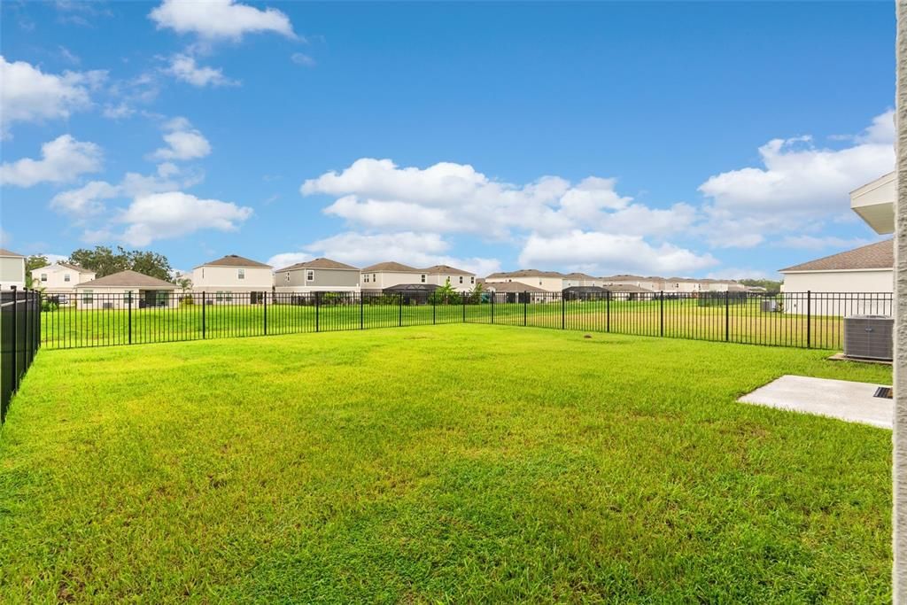 For Rent: $3,200 (5 beds, 3 baths, 2909 Square Feet)