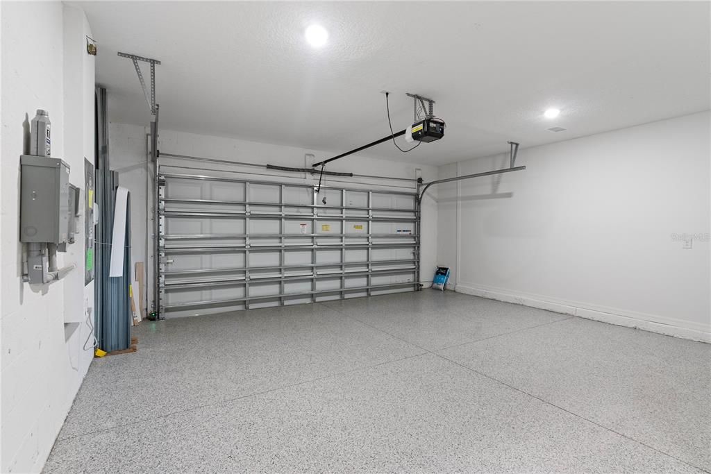 For Rent: $3,200 (5 beds, 3 baths, 2909 Square Feet)