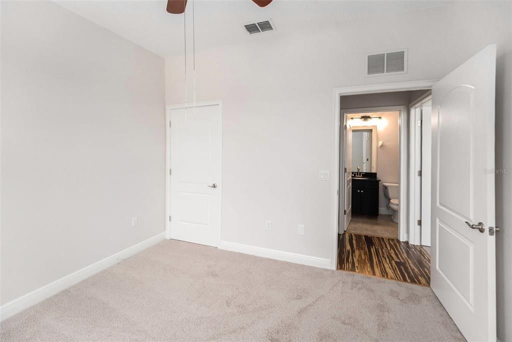 待售: $445,000 (3 贝兹, 2 浴室, 2275 平方英尺)