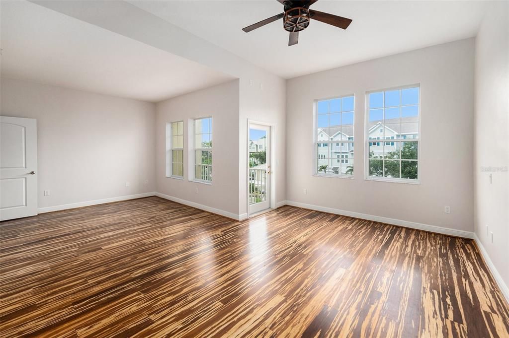 待售: $445,000 (3 贝兹, 2 浴室, 2275 平方英尺)