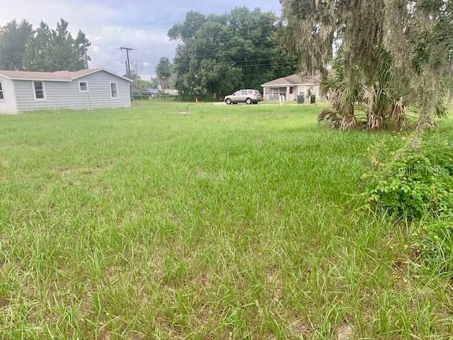 待售: $65,000 (0.18 acres)