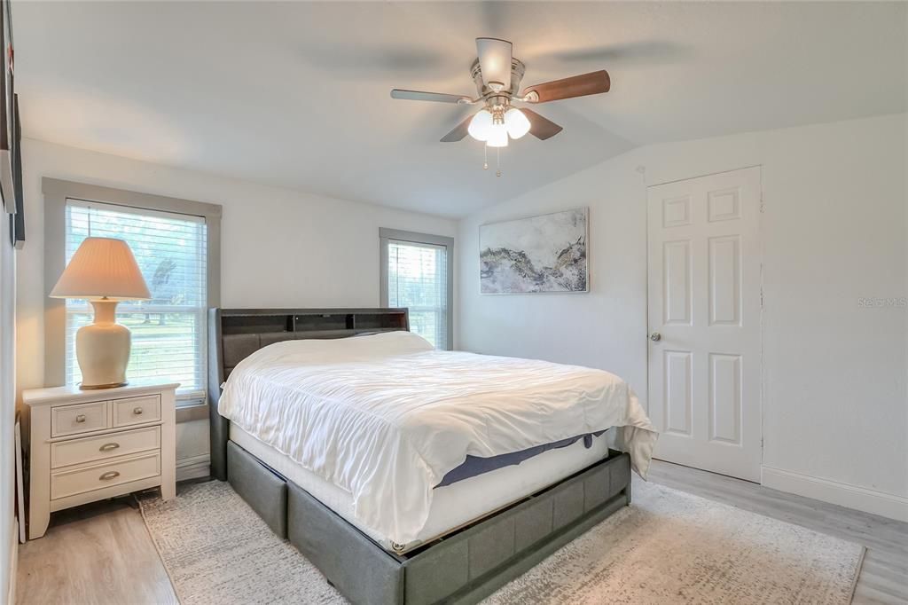 待售: $360,000 (3 贝兹, 3 浴室, 1150 平方英尺)