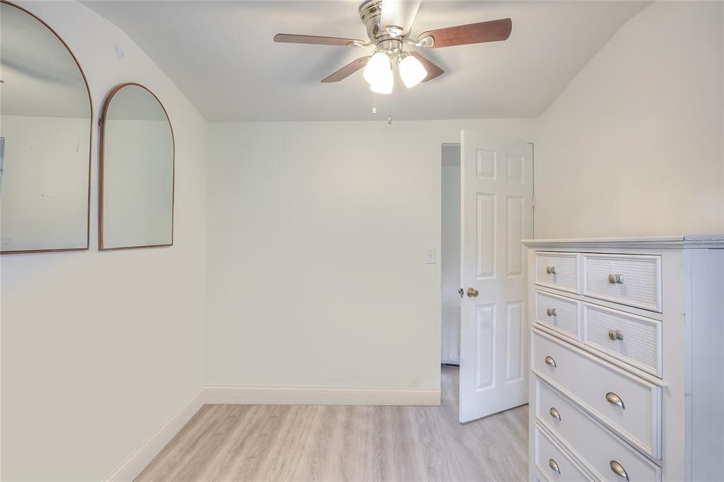 待售: $360,000 (3 贝兹, 3 浴室, 1150 平方英尺)