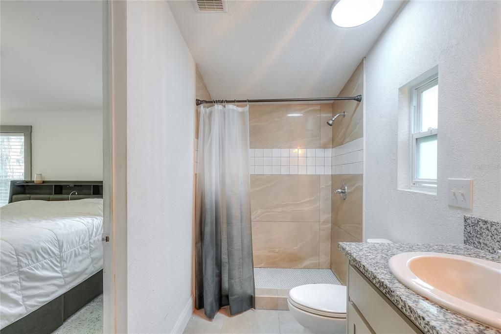 待售: $360,000 (3 贝兹, 3 浴室, 1150 平方英尺)