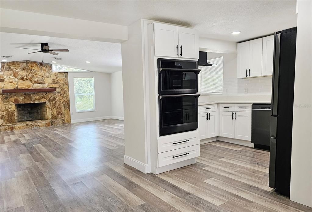 Activo con contrato: $419,900 (3 camas, 2 baños, 1744 Pies cuadrados)