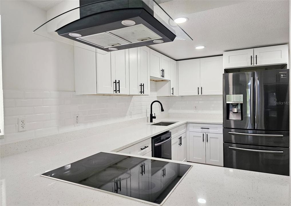 Activo con contrato: $419,900 (3 camas, 2 baños, 1744 Pies cuadrados)