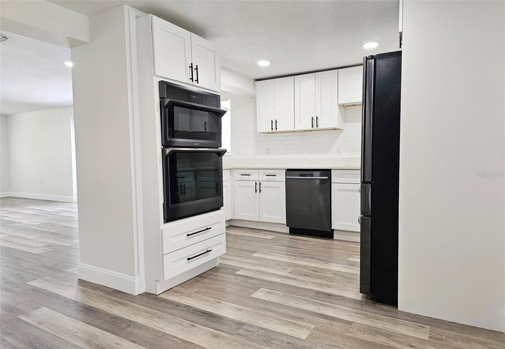 Activo con contrato: $419,900 (3 camas, 2 baños, 1744 Pies cuadrados)