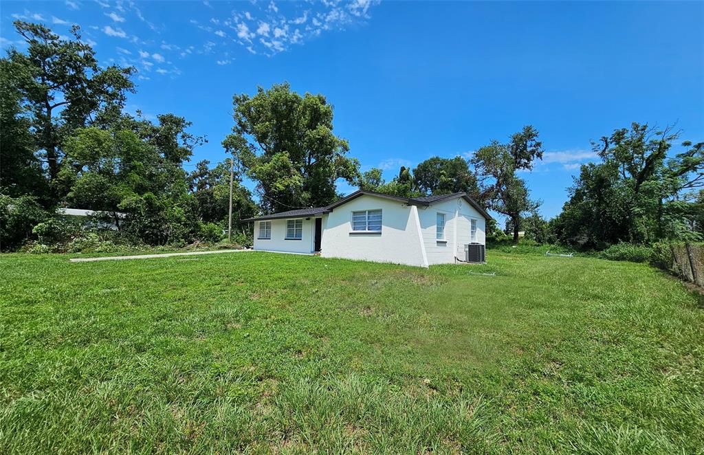 Activo con contrato: $419,900 (3 camas, 2 baños, 1744 Pies cuadrados)