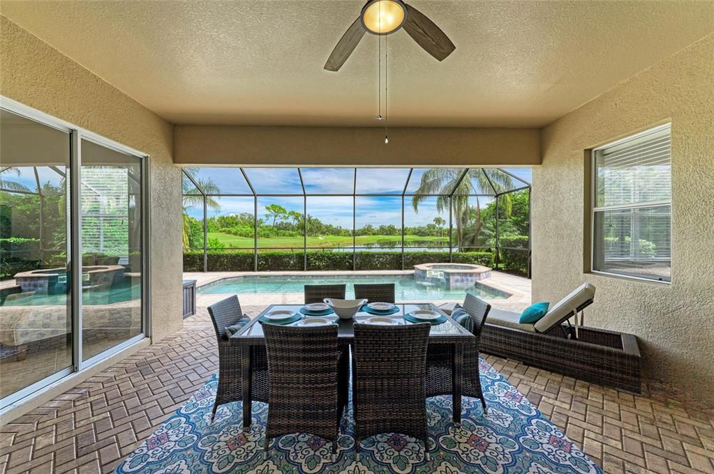 Active With Contract: $925,000 (4 beds, 3 baths, 2901 Square Feet)