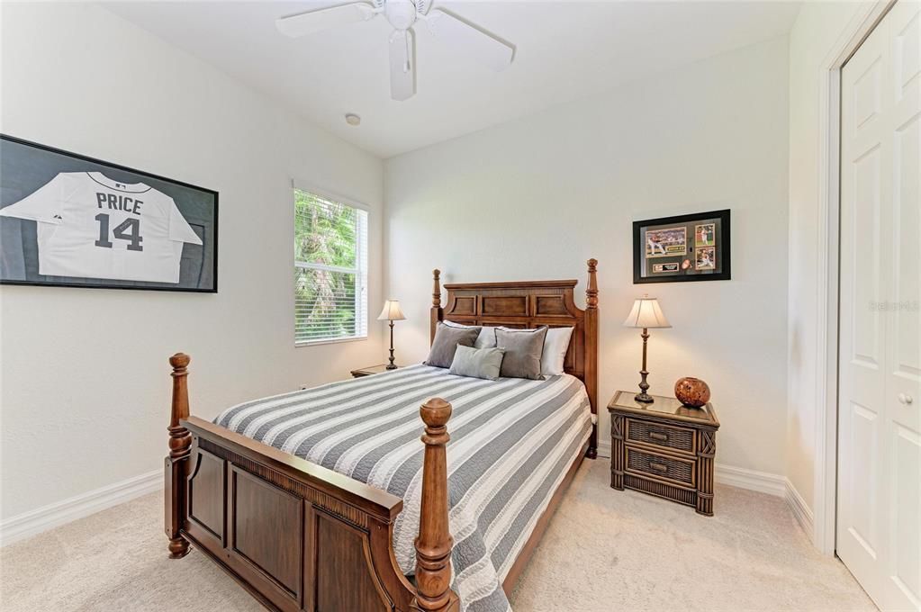 Active With Contract: $925,000 (4 beds, 3 baths, 2901 Square Feet)