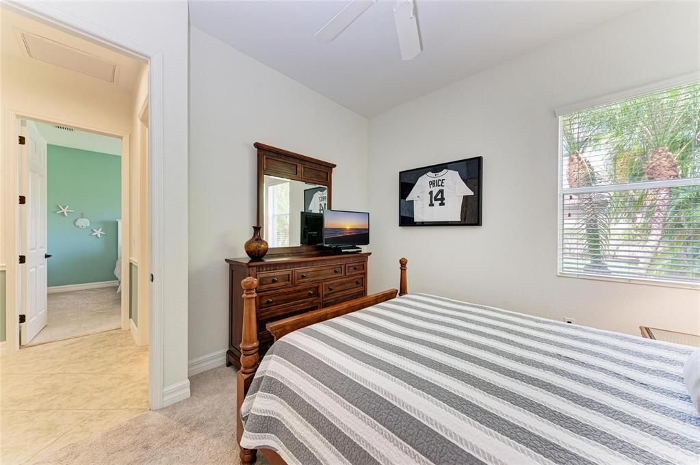 Active With Contract: $925,000 (4 beds, 3 baths, 2901 Square Feet)