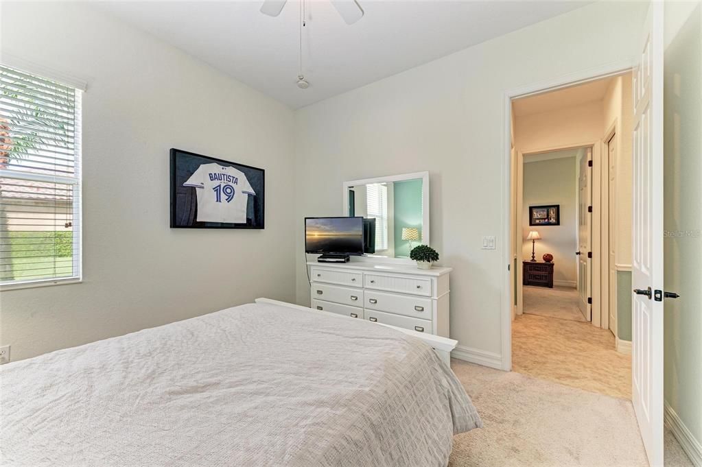 Active With Contract: $925,000 (4 beds, 3 baths, 2901 Square Feet)