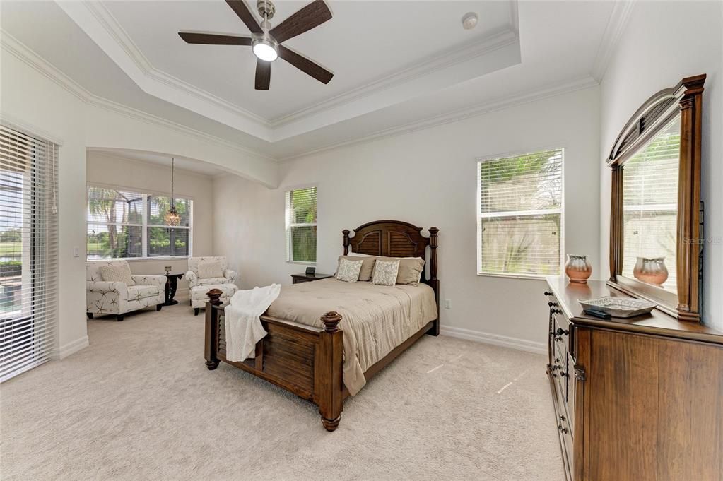 Active With Contract: $925,000 (4 beds, 3 baths, 2901 Square Feet)