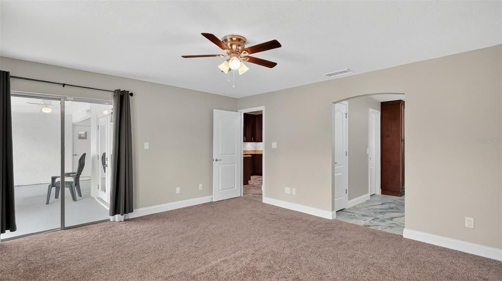 На продажу: $564,900 (3 спален, 2 ванн, 1931 Квадратных фут)