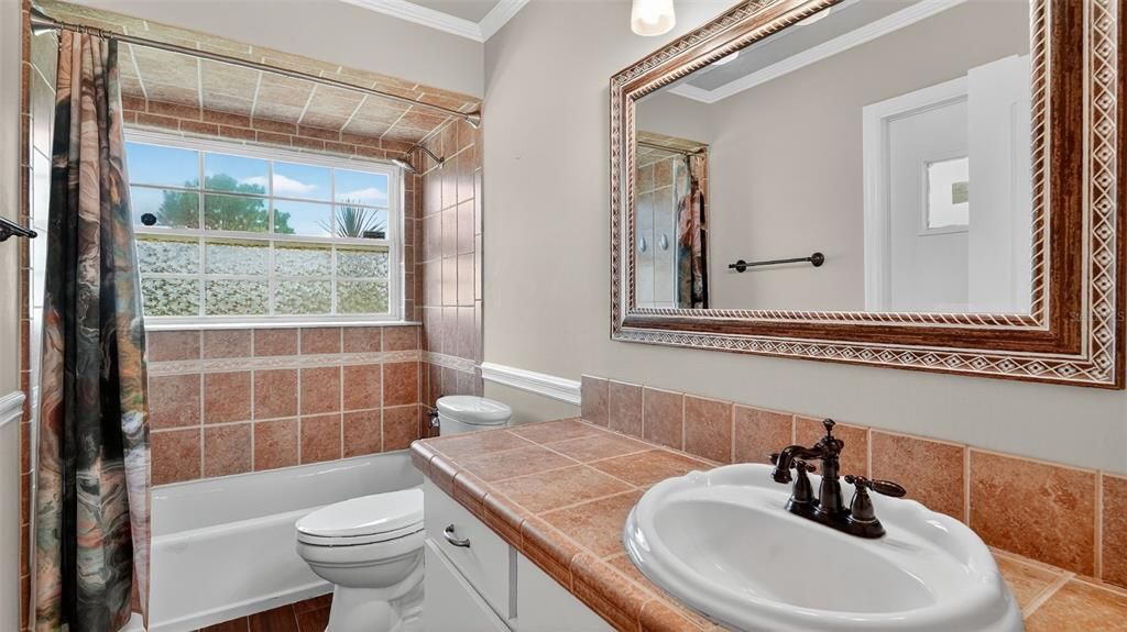 На продажу: $564,900 (3 спален, 2 ванн, 1931 Квадратных фут)