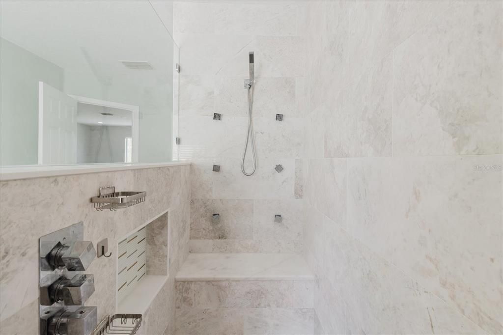 На продажу: $675,000 (4 спален, 3 ванн, 3179 Квадратных фут)