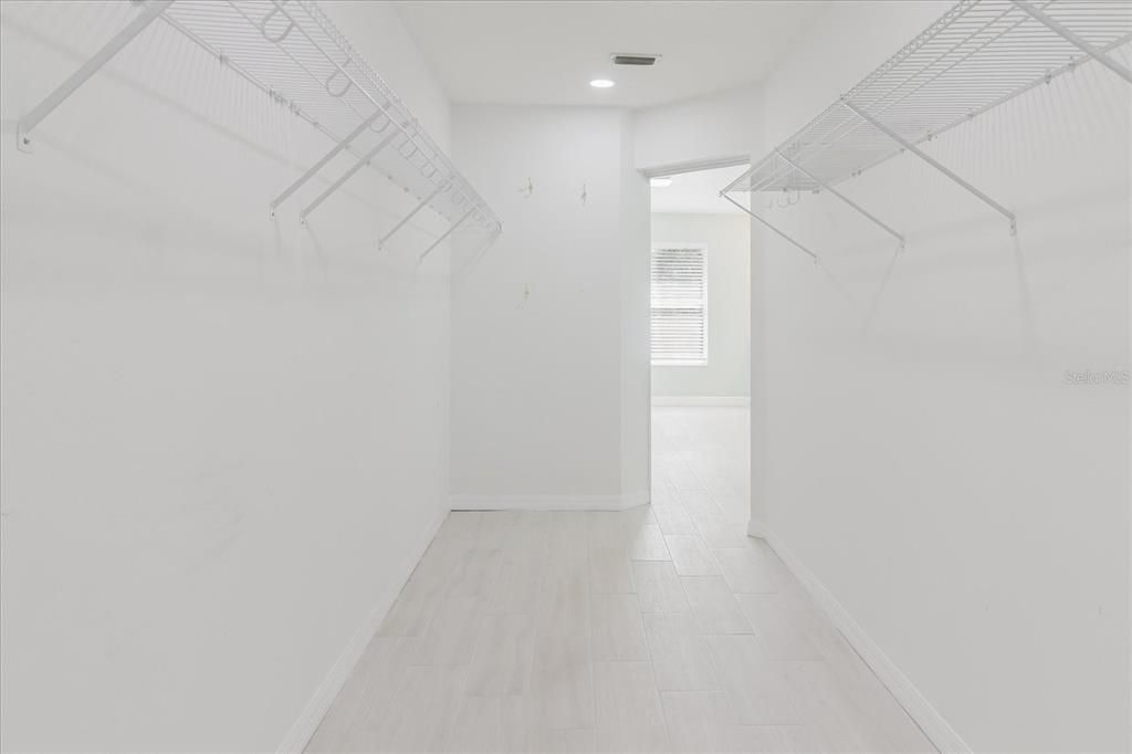 На продажу: $675,000 (4 спален, 3 ванн, 3179 Квадратных фут)