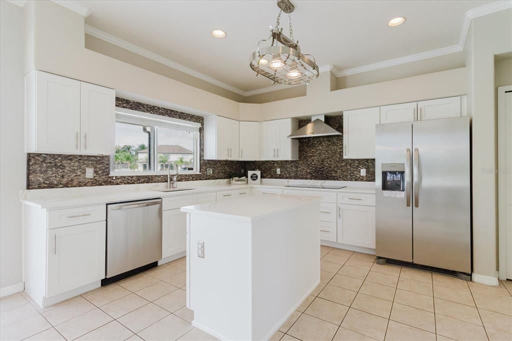 На продажу: $675,000 (4 спален, 3 ванн, 3179 Квадратных фут)