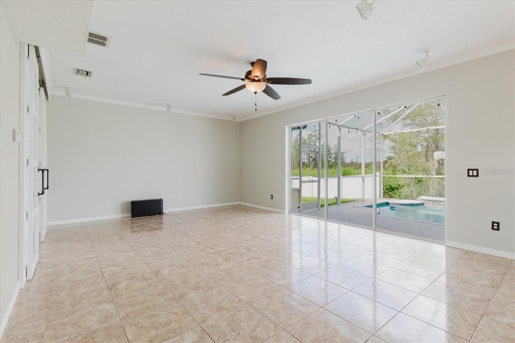 На продажу: $675,000 (4 спален, 3 ванн, 3179 Квадратных фут)