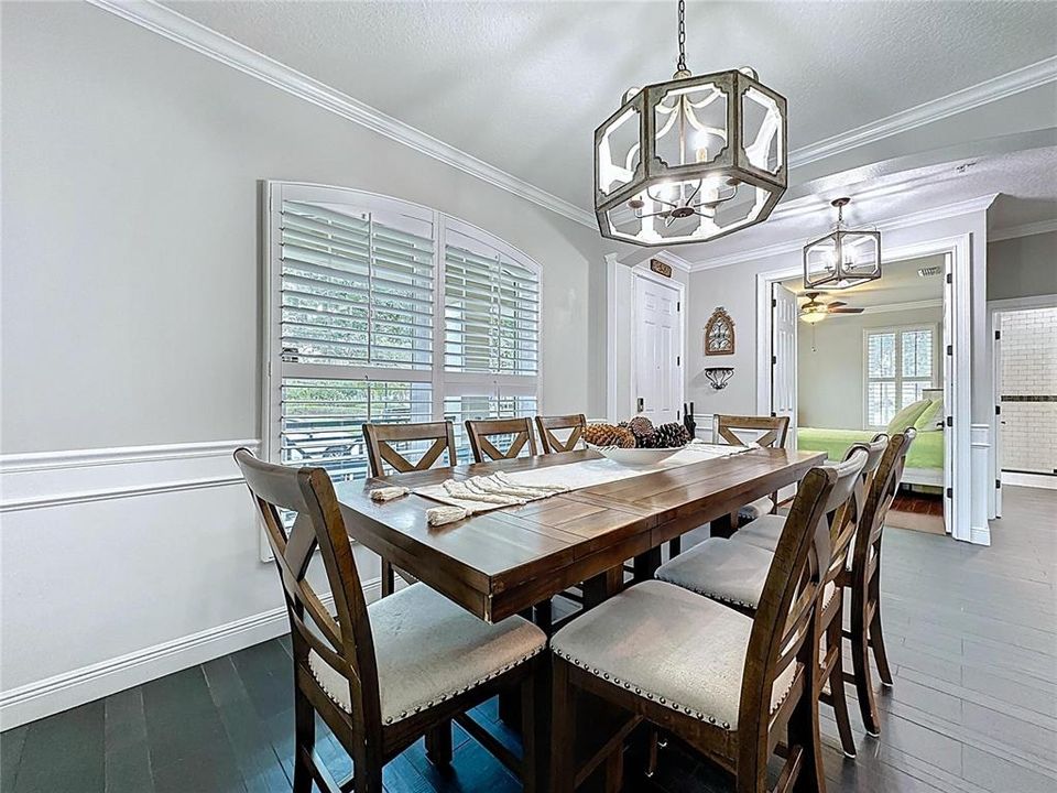 For Sale: $909,000 (3 beds, 2 baths, 2935 Square Feet)