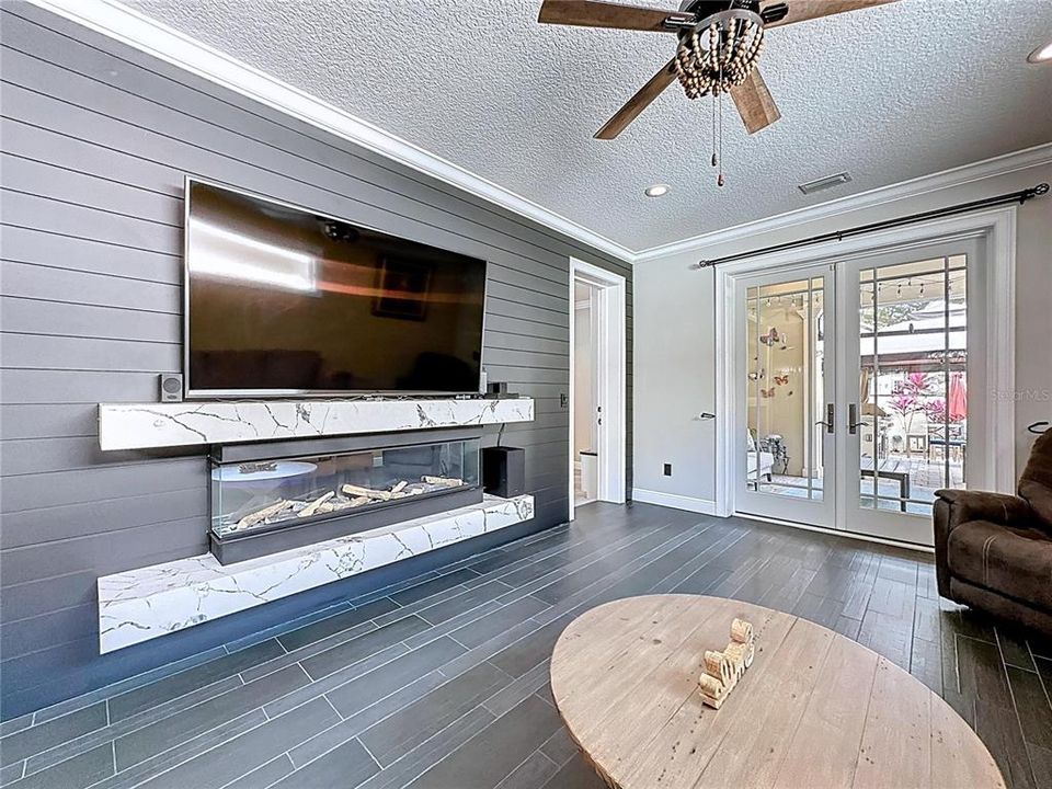 For Sale: $909,000 (3 beds, 2 baths, 2935 Square Feet)